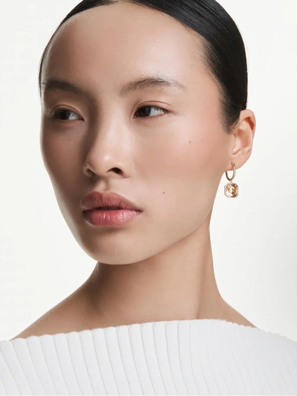 Swarovski Millenia drop earrings Square cut, Caramel, 18K gold finish 🌸